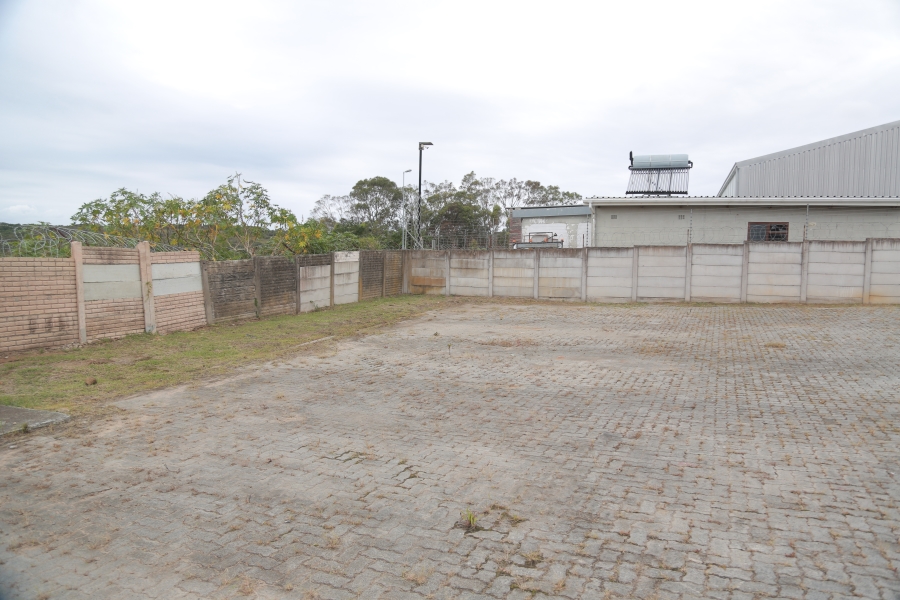 To Let commercial Property for Rent in Beacon Bay North Eastern Cape